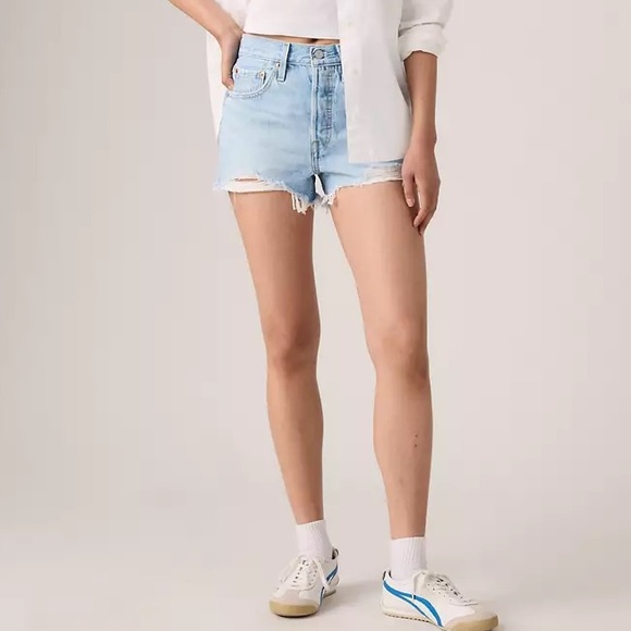 Levi’s Premium Women’s 501 Original Fit High Rise Denim Blue Jean Shorts 26 - Picture 2 of 16